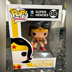 Funko Pop-Super Heroes-Wonder Woman